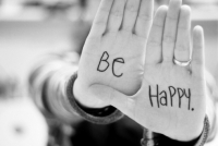 5 cosas que la gente notablemente feliz suele hacer