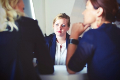 Cuida los elementos de la comunicación en la empresa